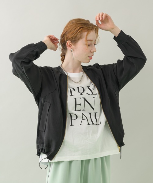 CLOCHE（クロシェ）の「cloche 切替ロゴTシャツ（Tシャツ/カットソー・レディース・チャコールグレー/ホワイト/ブルー・FREE）」の12枚目の写真