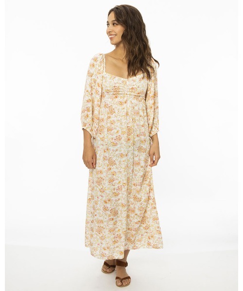 BILLABONG(ビラボン)の「BILLABONG レディース 【THE GOLDEN DAZE】 SWEPT AWAY ワンピース 【2022年夏モデル】/ビラボン(ワンピース・レディース・マルチ・SMALL)」の1枚目の写真