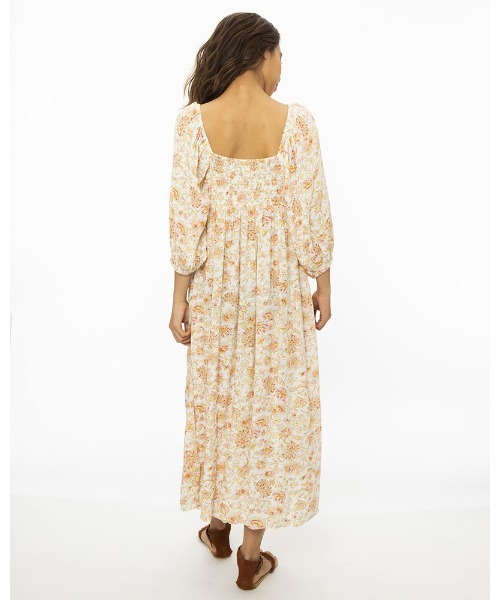 BILLABONG(ビラボン)の「BILLABONG レディース 【THE GOLDEN DAZE】 SWEPT AWAY ワンピース 【2022年夏モデル】/ビラボン(ワンピース・レディース・マルチ・SMALL)」の3枚目の写真