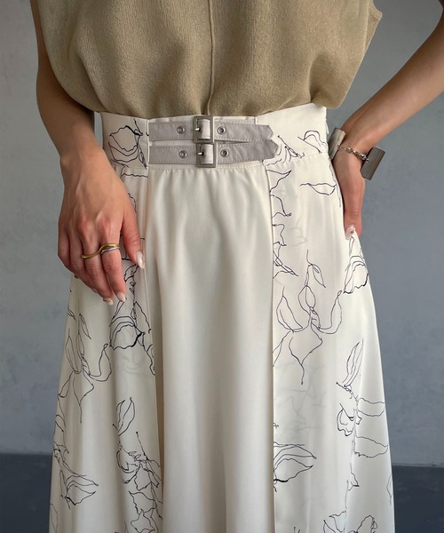 &g'aime（アンジェム）の「【&g’aime】花柄フレアスカート（スカート・レディース・ホワイト/ブラック・FREE）」の20枚目の写真