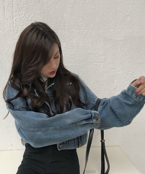 meJane(ミージェーン)の「キャンディースリーブクロップドデニムジャケット(デニムジャケット・レディース・ブルー・FREE)」の6枚目の写真