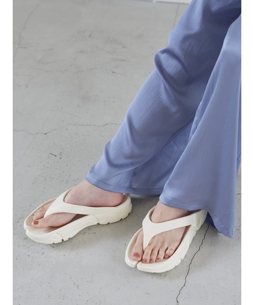 rem closet（レムクローゼット）の「【23.65】足袋トングサンダル VIPER2（サンダル・レディース・ブラック/オフホワイト・24cm/23cm）」の10枚目の写真