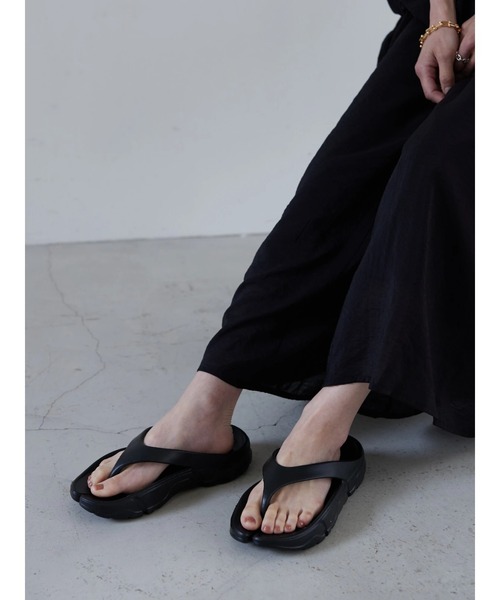 rem closet（レムクローゼット）の「【23.65】足袋トングサンダル VIPER2（サンダル・レディース・ブラック/オフホワイト・24cm/23cm）」の15枚目の写真