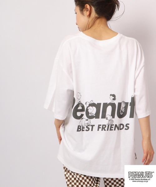 PEANUTS(ピーナッツ)の「PEANUTS スヌーピー ワイドボディー 半袖 Tシャツ 6.2オンス(Tシャツ/カットソー・レディース・ベージュ/カーキ/ホワイト×レッド/ホワイト×グリーン/ホワイト×ブルー/ホワイト×ブラック/ホワイト×グレー/ホワイト系その他/ホワイト×パープル/ホワイト×ピンク/ホワイト系その他4/A/B/グリーン系その他/ベージュ系その他/ホワイト系その他5/ホワイト系その他6/ホワイト系その他7/ホワイト系その他2/ホワイト系その他3/ホワイト系/ホワイト系6/ホワイト系7/ホワイト系2/ホワイト系4/ホワイト系5/ベージュ系その他2/ホワイト系3/ホワイト系1/グリーン系その他2/ベージュ系その他3/ホワイト系8/ホワイト系9/ベージュ系その他4/C/グリーン系その他3/ブラック/ネイビー/グレー・LL/M/L)」の22枚目の写真