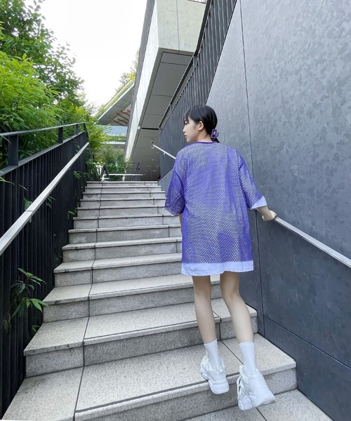 Figments（フィグメンツ）の「メッシュTシャツ（Tシャツ/カットソー・レディース・ホワイト/ブラック/パープル・SMALL/MEDIUM）」の16枚目の写真