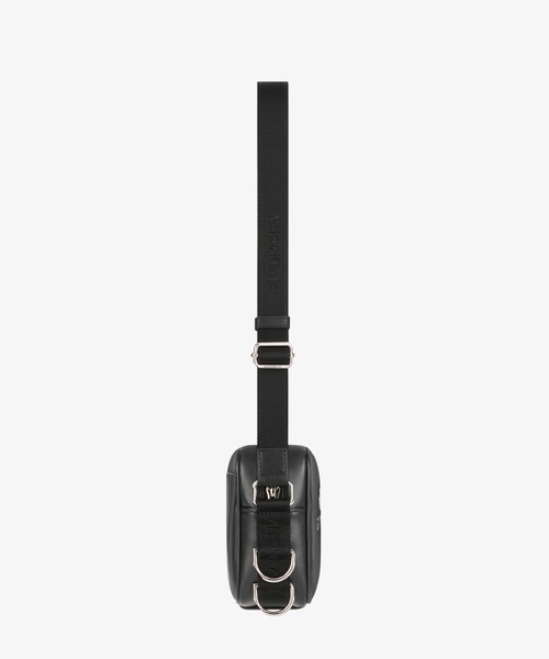 GIVENCHY（ジバンシイ）の「『101匹わんちゃん』Gエッセンシャルズ カメラバッグ（ショルダーバッグ・メンズ・ブラック・FREE）」の2枚目の写真