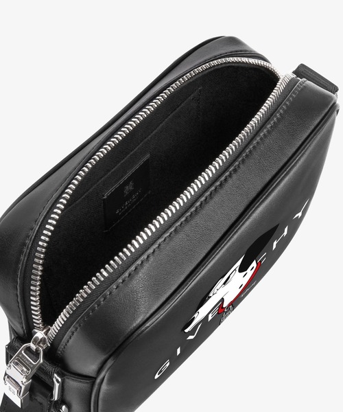GIVENCHY（ジバンシイ）の「『101匹わんちゃん』Gエッセンシャルズ カメラバッグ（ショルダーバッグ・メンズ・ブラック・FREE）」の3枚目の写真
