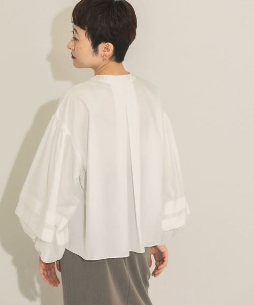 KBF（ケイビーエフ）の「ボリューミーブラウス（シャツ/ブラウス・レディース・ホワイト/カーキ/ブラック・ONE）」の4枚目の写真