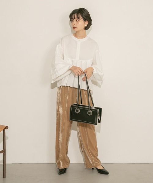 KBF（ケイビーエフ）の「ボリューミーブラウス（シャツ/ブラウス・レディース・ホワイト/カーキ/ブラック・ONE）」の5枚目の写真