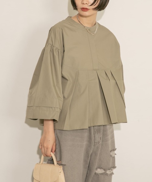 KBF（ケイビーエフ）の「ボリューミーブラウス（シャツ/ブラウス・レディース・ホワイト/カーキ/ブラック・ONE）」の16枚目の写真