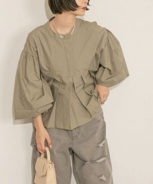 KBF（ケイビーエフ）の「ボリューミーブラウス（シャツ/ブラウス・レディース・ホワイト/カーキ/ブラック・ONE）」の7枚目の写真