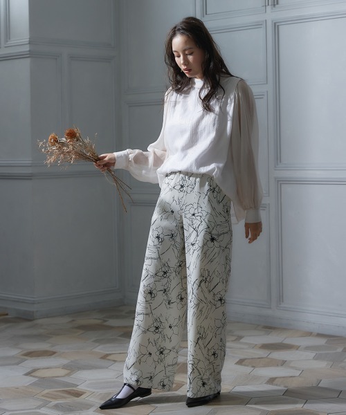 miclat（ミクラ）の「大きいサイズ ボリューム袖シアーブラウス miclat（シャツ/ブラウス・レディース・ホワイト系/ブラック・4L/3L/L/LL）」の17枚目の写真