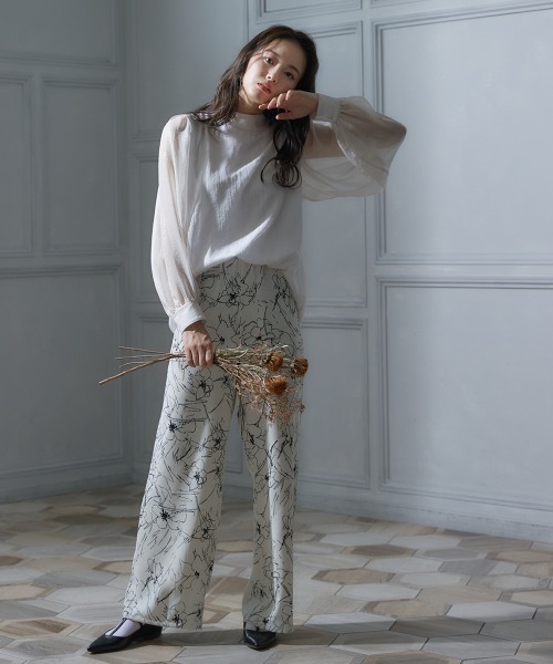 miclat（ミクラ）の「大きいサイズ ボリューム袖シアーブラウス miclat（シャツ/ブラウス・レディース・ホワイト系/ブラック・4L/3L/L/LL）」の18枚目の写真