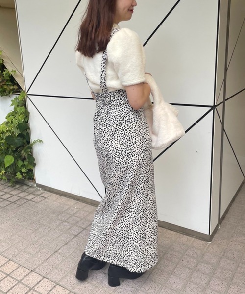 one after another NICE CLAUP（ワンアフターアナザーナイスクラップ）の「サス付きIラインスリットスカート（スカート・レディース・アイボリー/ホワイト系その他/スミクロ・FREE）」の9枚目の写真