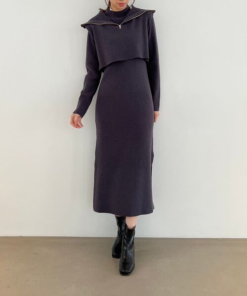 MAJESTIC LEGON（マジェスティックレゴン）の「ハーフジップベストセットワンピース（ワンピース・レディース・ベージュ/チャコールグレー/アイボリー・MEDIUM）」の5枚目の写真