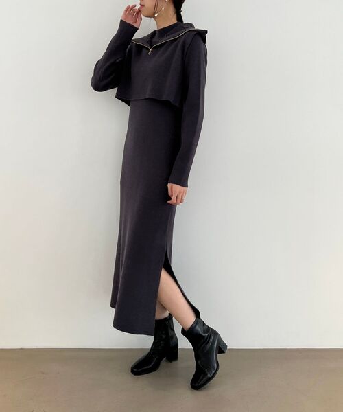 MAJESTIC LEGON（マジェスティックレゴン）の「ハーフジップベストセットワンピース（ワンピース・レディース・ベージュ/チャコールグレー/アイボリー・MEDIUM）」の7枚目の写真