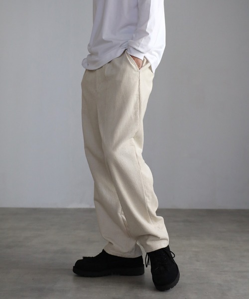 CREARE -LINO-(クレアーレリノ)の「8W コーデュロイ ワイドテーパード パンツ(その他パンツ・メンズ・ブラック/グレイッシュベージュ/オフホワイト・M/L)」の18枚目の写真