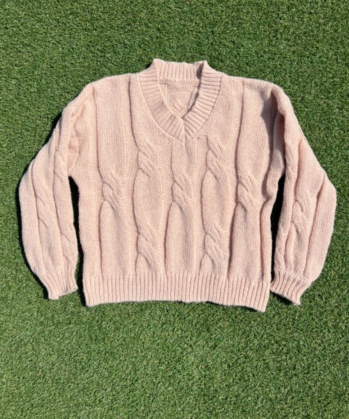 BEATJIVE(ビートジャイブ)の「Vネック ニット セーター レディース(ニット/セーター・レディース・ピンク/グレー/ホワイト/ブラック/レッド・FREE)」の7枚目の写真