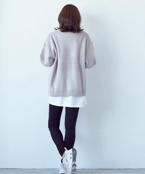 ARCADE（アーケード）の「男女兼用 モヘアタッチ ワイドオーバーサイズ ドロップショルダー プルオーバー ニット（ニット/セーター・レディース・ブラック×ホワイト/エメラルド/ブラック×イエロー/ブラック×レッド/グリーン/マスタード/チャコールグレー/レッド/ブラック/ブラック×グレー/グレー/ブルー・L/M）」の16枚目の写真