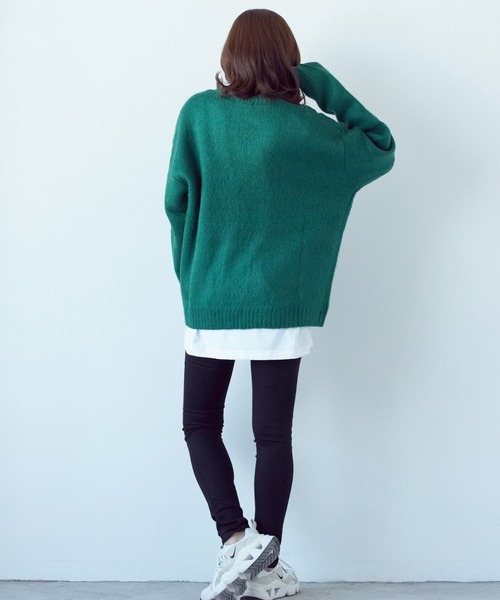 ARCADE（アーケード）の「男女兼用 モヘアタッチ ワイドオーバーサイズ ドロップショルダー プルオーバー ニット（ニット/セーター・レディース・ブラック×ホワイト/エメラルド/ブラック×イエロー/ブラック×レッド/グリーン/マスタード/チャコールグレー/レッド/ブラック/ブラック×グレー/グレー/ブルー・L/M）」の18枚目の写真