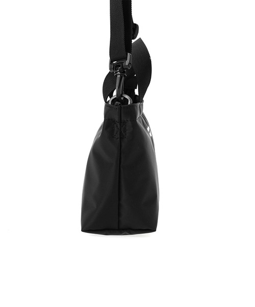 Manhattan Portage(マンハッタンポーテージ)の「Micro Portage Tote Bag Matte Twil(トートバッグ・メンズ・ブラック・X-SMALL)」の2枚目の写真