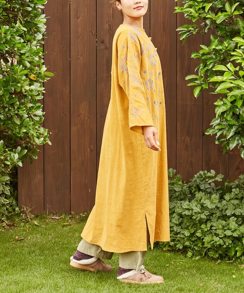 チャイハネ(チャイハネ)の「【チャイハネ】リリラチャイナボタン刺繍ワンピース(ワンピース・レディース・マスタード/ネイビー/カーキ・FREE)」の9枚目の写真