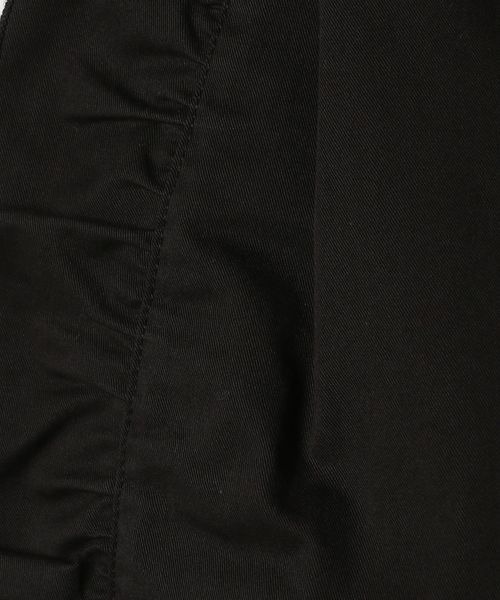 LOWRYS FARM（ローリーズファーム）の「フリルパンツ　180386（チノパンツ・キッズ・ブラック/ベージュ・110cm/120cm/130cm/140cm/150cm）」の11枚目の写真