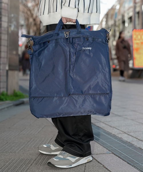 Subciety(サブサエティ)の「REVERSIBLE HELMET BAG(ショルダーバッグ・メンズ・ネイビー/ブラック/カーキ・FREE)」の18枚目の写真