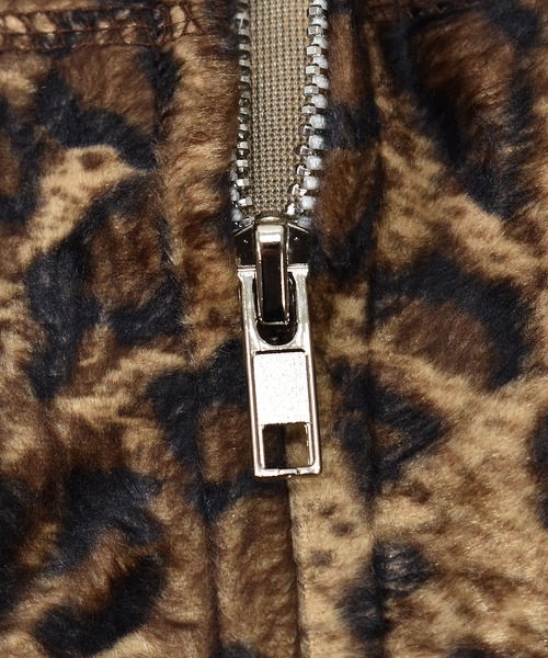 VINTAGE（ヴィンテージ）の「【ヴィンテージ古着】レオパード柄 ベロア フルジップ パーカー（パーカー・メンズ・ブラウン・SMALL）」の4枚目の写真