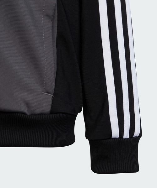 adidas（アディダス）の「エッセンシャルズ スリーストライプス ティベリオ トラックスーツ / アディダス adidas（ジャージ・キッズ・ブルー系その他/ブラック/レッド/ブルー・130/140/150/160）」の11枚目の写真