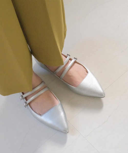 AmiAmi（アミアミ）の「メリージェーンパンプス/ダブルベルト ポインテッドトゥ（パンプス・レディース・ブラック/ブラック系その他/アイボリー/シルバー/グレイッシュベージュ/オフホワイト・L/LL/M/S/3L/SS）」の20枚目の写真