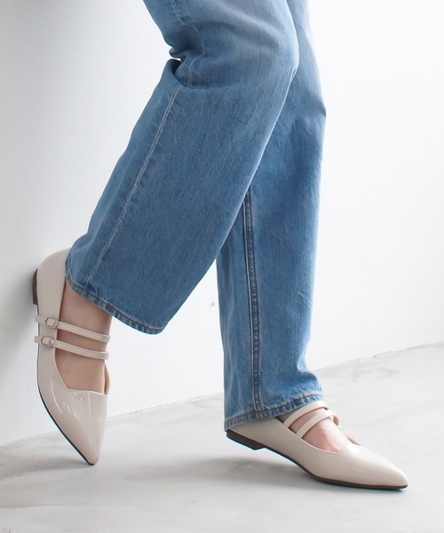 AmiAmi（アミアミ）の「メリージェーンパンプス/ダブルベルト ポインテッドトゥ（パンプス・レディース・ブラック/ブラック系その他/アイボリー/シルバー/グレイッシュベージュ/オフホワイト・L/LL/M/S/3L/SS）」の8枚目の写真