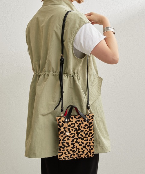 Pal collection（パルコレクション）の「ハラコ風エコバック付スマホポシェット2（ショルダーバッグ・レディース・ブラック系その他2/ホワイト・FREE）」の17枚目の写真