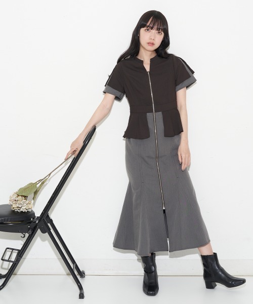 A de a.v.v(アードアー・ヴェ・ヴェ)の「バイカラーレイヤードマーメイドワンピース(ワンピース・レディース・ブラック/ブルー・SMALL/MEDIUM/36/38)」の1枚目の写真