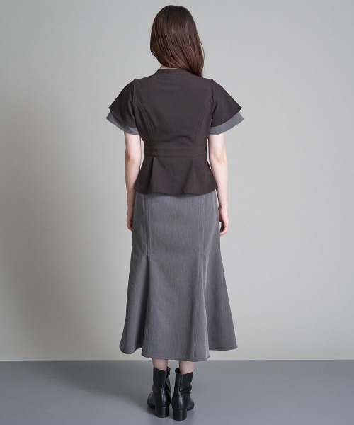 A de a.v.v(アードアー・ヴェ・ヴェ)の「バイカラーレイヤードマーメイドワンピース(ワンピース・レディース・ブラック/ブルー・SMALL/MEDIUM/36/38)」の7枚目の写真