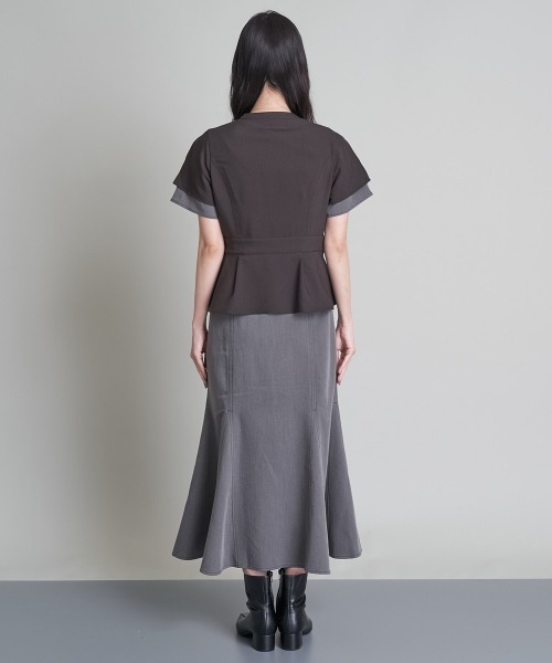 A de a.v.v(アードアー・ヴェ・ヴェ)の「バイカラーレイヤードマーメイドワンピース(ワンピース・レディース・ブラック/ブルー・SMALL/MEDIUM/36/38)」の16枚目の写真