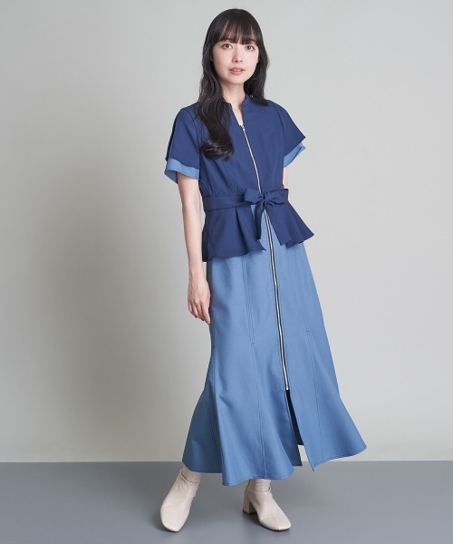 A de a.v.v(アードアー・ヴェ・ヴェ)の「バイカラーレイヤードマーメイドワンピース(ワンピース・レディース・ブラック/ブルー・SMALL/MEDIUM/36/38)」の21枚目の写真