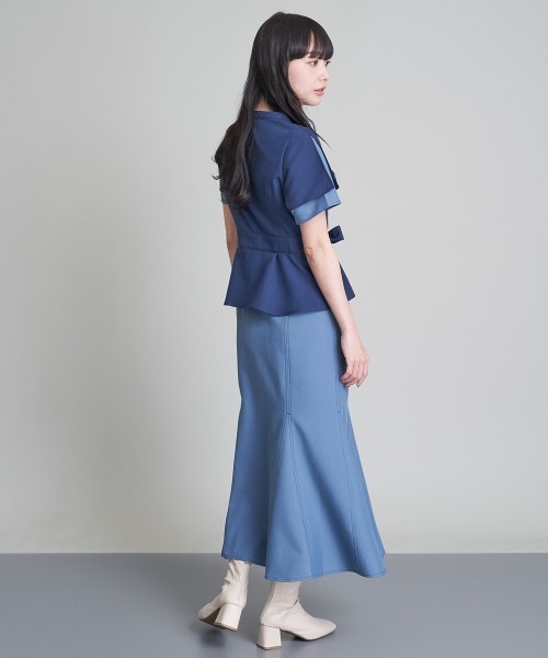 A de a.v.v(アードアー・ヴェ・ヴェ)の「バイカラーレイヤードマーメイドワンピース(ワンピース・レディース・ブラック/ブルー・SMALL/MEDIUM/36/38)」の19枚目の写真