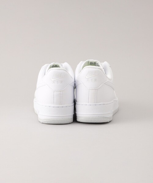 NIKE(ナイキ)の「NIKE/ナイキ Air Force 1 07/エアフォース1 07(スニーカー)(スニーカー・レディース・ホワイト・23.5cm/24.5cm/24.0cm)」の5枚目の写真