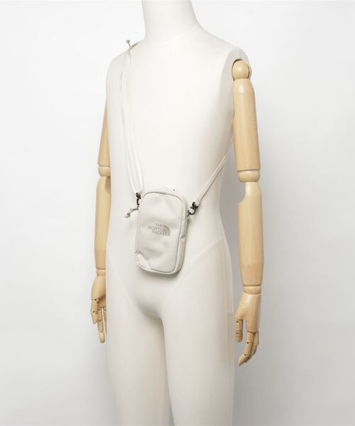 THE NORTH FACE(ザノースフェイス)の「【THE NORTH FACE/ザノースフェイス】SIMPLE MINI BAG/シンプル ミニ バッグ/ショルダーバッグ(ショルダーバッグ・メンズ・ブラック/ブラック系その他/グリーン/ホワイト・FREE)」の8枚目の写真