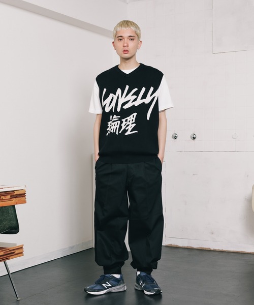 LONELY/論理（ロンリー）の「LONELY(論理)/ロンリー KINT VEST Vネック ベスト ジャガードニット ロゴ（ベスト・メンズ・ブラック・FREE）」の7枚目の写真