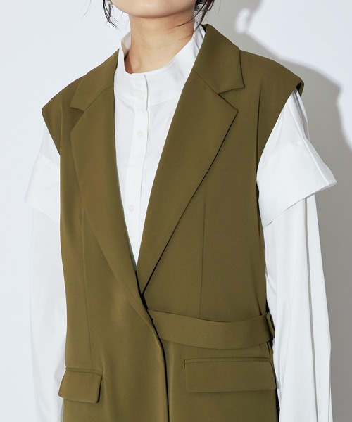 Lui's（ルイス）の「ベルト付きミディジレ(セットアップ対応)（ベスト・レディース・オフホワイト/オリーブ/ブラック・FREE）」の6枚目の写真