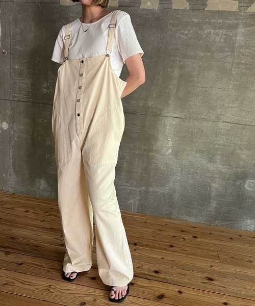 cona（コナ）の「【ZOZO限定】コットンツイルサロペット（サロペット/オーバーオール・レディース・ブラック/アイボリー・FREE）」の3枚目の写真