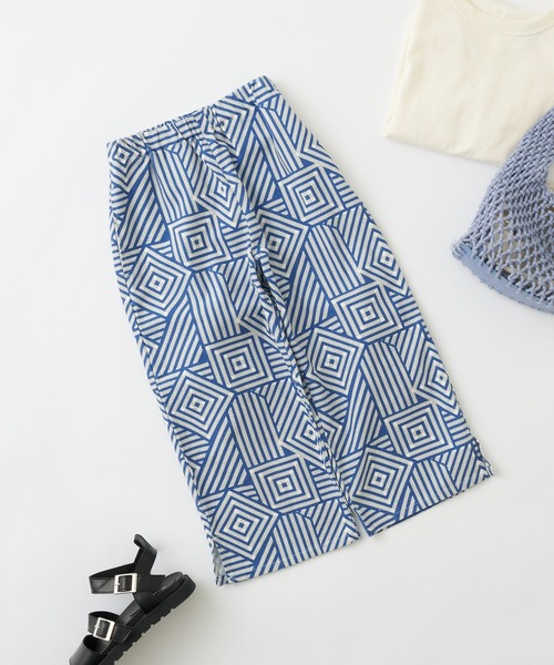 CIAOPANIC TYPY（チャオパニックティピー）の「【KIDS】バティック柄ワイドストレートパンツ（その他パンツ・キッズ・ブルー/イエロー・S/M/L/XL/XXL）」の2枚目の写真