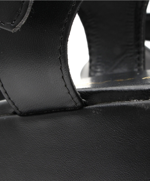 WEGO（ウィゴー）の「WEGO/フェイクレザー厚底サンダル（サンダル・レディース・ブラック/ホワイト・SMALL/MEDIUM/LARGE）」の12枚目の写真