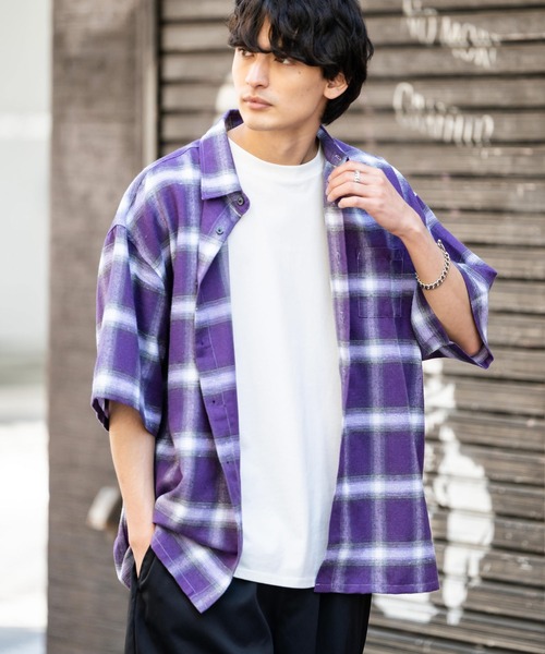 Rocky Monroe(ロッキーモンロー)の「オーバーサイズ レギュラーカラー オンブレチェック半袖シャツ(シャツ/ブラウス・メンズ・ブラック/パープル/イエロー/ブルー・M/L)」の4枚目の写真