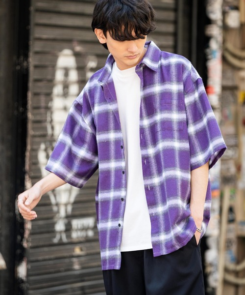 Rocky Monroe(ロッキーモンロー)の「オーバーサイズ レギュラーカラー オンブレチェック半袖シャツ(シャツ/ブラウス・メンズ・ブラック/パープル/イエロー/ブルー・M/L)」の14枚目の写真