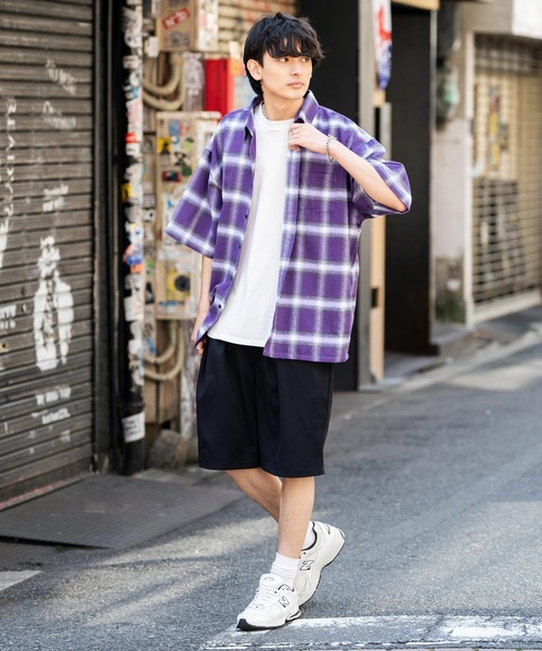 Rocky Monroe(ロッキーモンロー)の「オーバーサイズ レギュラーカラー オンブレチェック半袖シャツ(シャツ/ブラウス・メンズ・ブラック/パープル/イエロー/ブルー・M/L)」の16枚目の写真