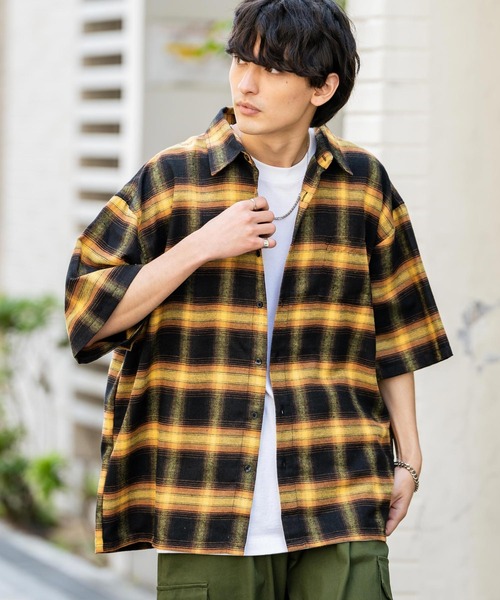 Rocky Monroe(ロッキーモンロー)の「オーバーサイズ レギュラーカラー オンブレチェック半袖シャツ(シャツ/ブラウス・メンズ・ブラック/パープル/イエロー/ブルー・M/L)」の18枚目の写真