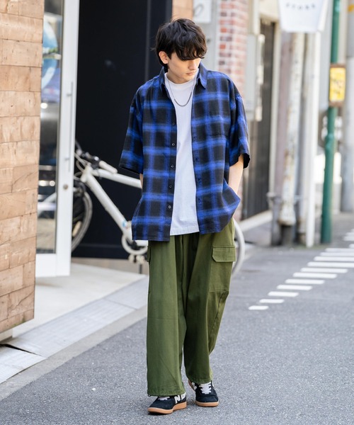 Rocky Monroe(ロッキーモンロー)の「オーバーサイズ レギュラーカラー オンブレチェック半袖シャツ(シャツ/ブラウス・メンズ・ブラック/パープル/イエロー/ブルー・M/L)」の13枚目の写真